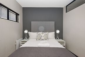 Easy Stay - The Vantage