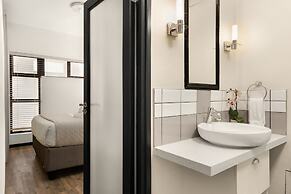 Easy Stay - The Vantage