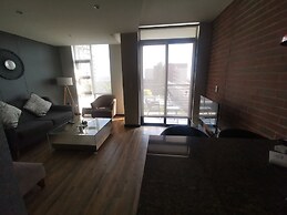 Easy Stay - The Vantage