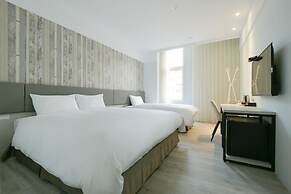 Fengjia Gold Hotel
