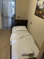 AL Hotel