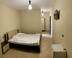 AL Hotel