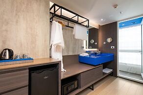 Maitria Hotel Rama 9 Bangkok