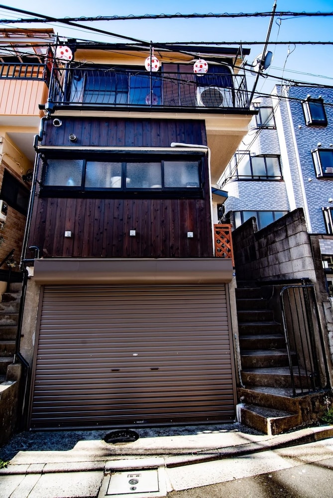 A0 Shinjuku Big House