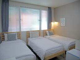 Queen House Hongdae