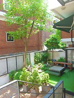 Queen House Hongdae