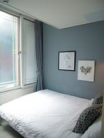 Queen House Hongdae