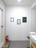 Queen House Hongdae