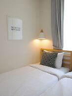 Queen House Hongdae