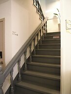 Queen House Hongdae