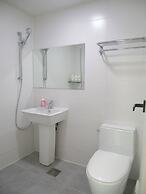 Queen House Hongdae