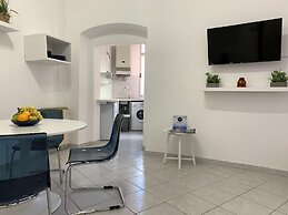 House Carruggio