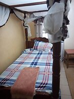 Waso Central Emporium Lodge