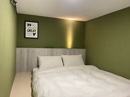 Owl Hostel