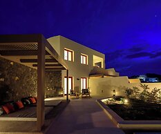 Potnia Theron Suites