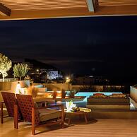 Potnia Theron Suites