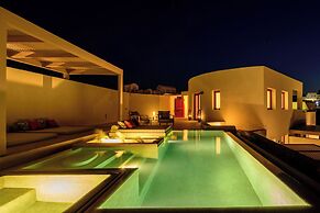 Potnia Theron Suites