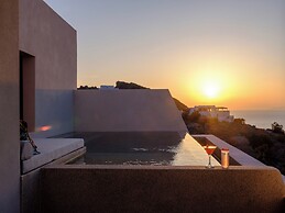 Potnia Theron Suites
