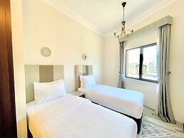Spacious Marbella 2BR With Scenic Views