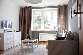 Saska Kepa Modern Apartment