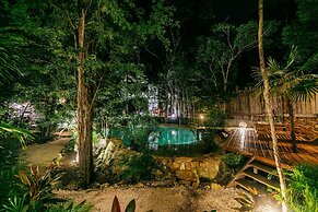 Nahouse Jungle Lodges