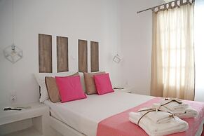 8 Keys Residence