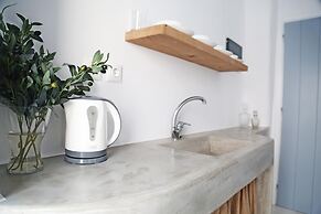 8 Keys Residence