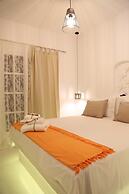 8 Keys Residence
