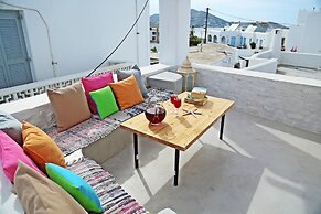 8 Keys Residence