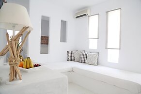 8 Keys Residence