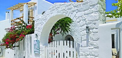8 Keys Residence