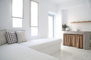 8 Keys Residence