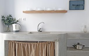 8 Keys Residence