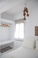 8 Keys Residence