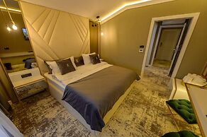 Elexus