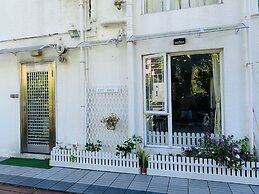 City Oasis Guesthouse