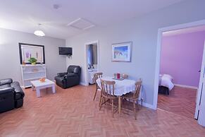 10mindrivecliffsofmoher-cozy2br-parking-wifi