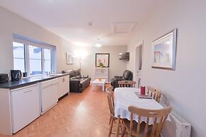 10mindrivecliffsofmoher-cozy2br-parking-wifi