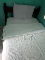 Benliza Guest House - Adults Only