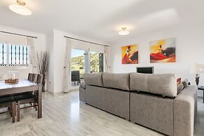 Alhaurin Villa With Terrace