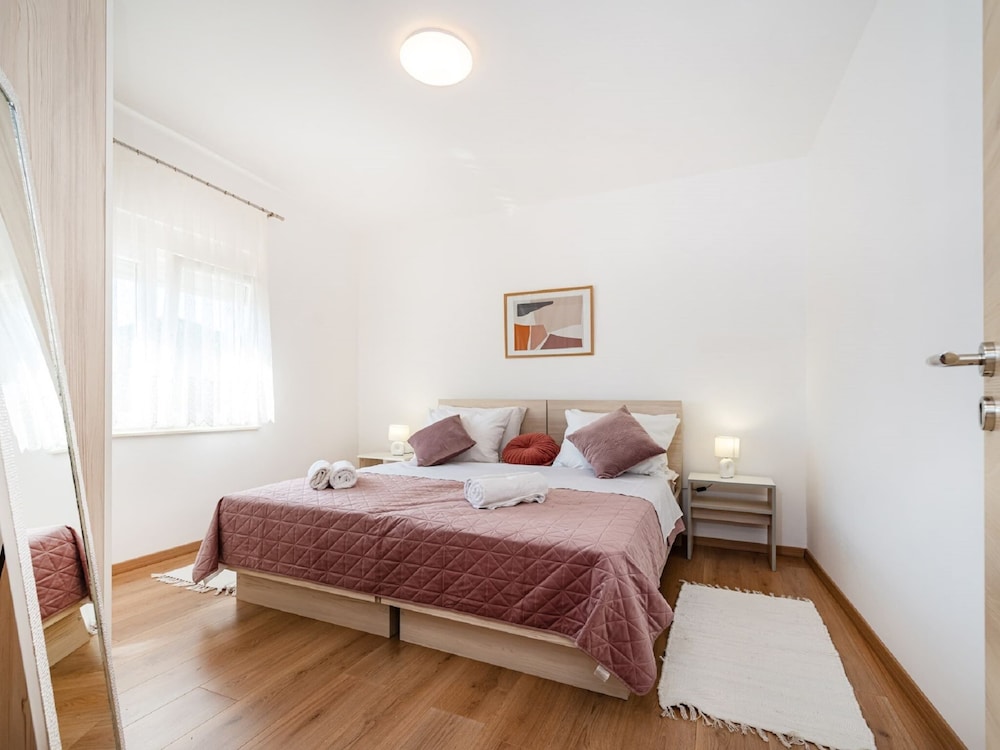 Dalmatia Pool Villa Retreat
