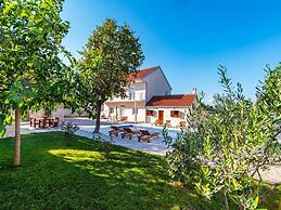 Dalmatia Pool Villa Retreat