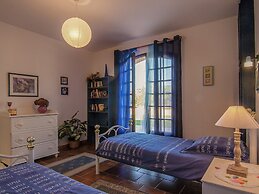 Riverside Charm in Perigord Noir