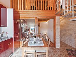 Comfortable apartment in Polača with swimming pool