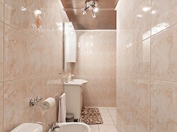 Comfortable apartment in Polača with swimming pool