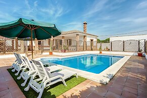 Family Villa With Pool