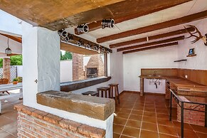 Family Villa With Pool