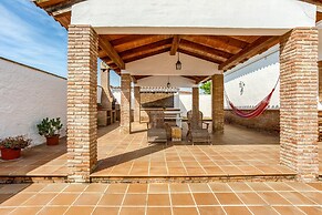 Family Villa With Pool