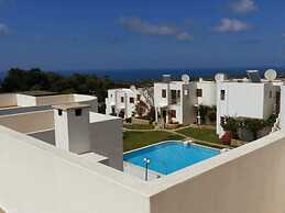 Splendid Holiday Home With Swimming Pool