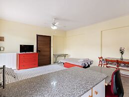 Apartment in Piraeus Near Monastiraki Square